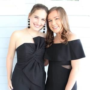 Meet your Posher, Caroline